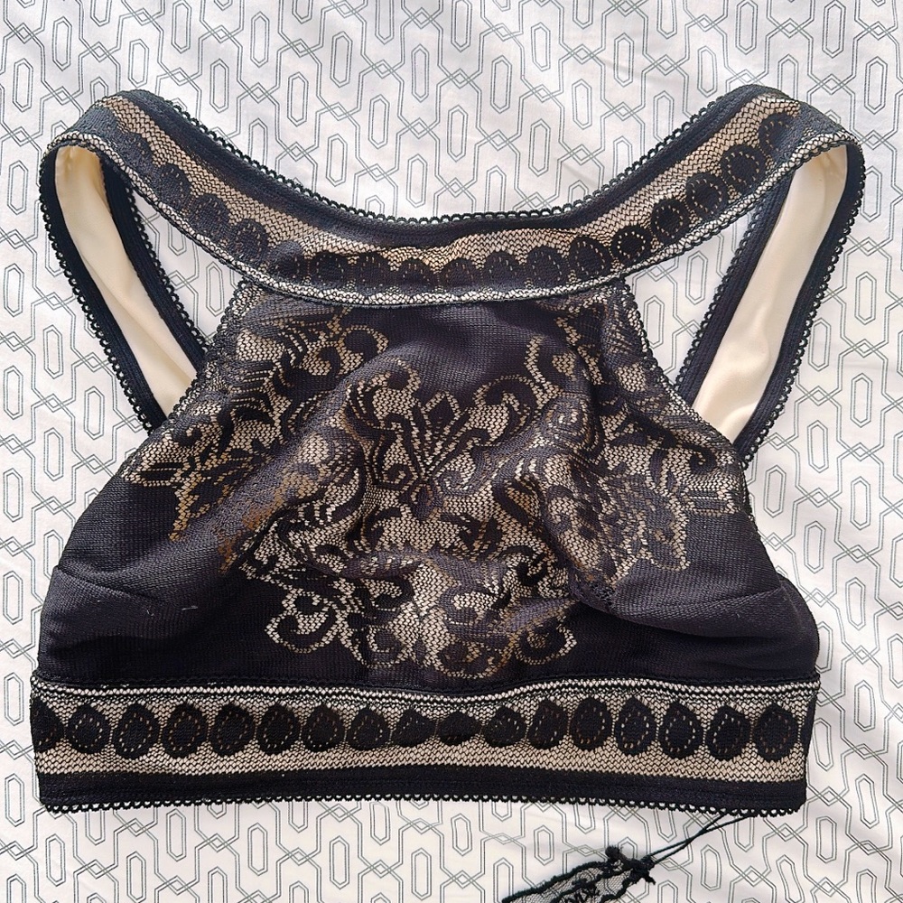 SKIVVIES BY FOR LOVE & LEMONS lace high neck bra